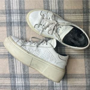 P448 Thea White on White Sneakers 38 (US 7)